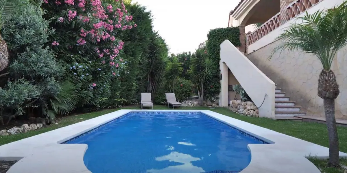 256f55b1-49d4-4066-b75d-2ccc986aafb3