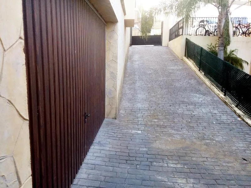 ace3b5ee-fe7b-42de-bca8-e79b87fc5ff5