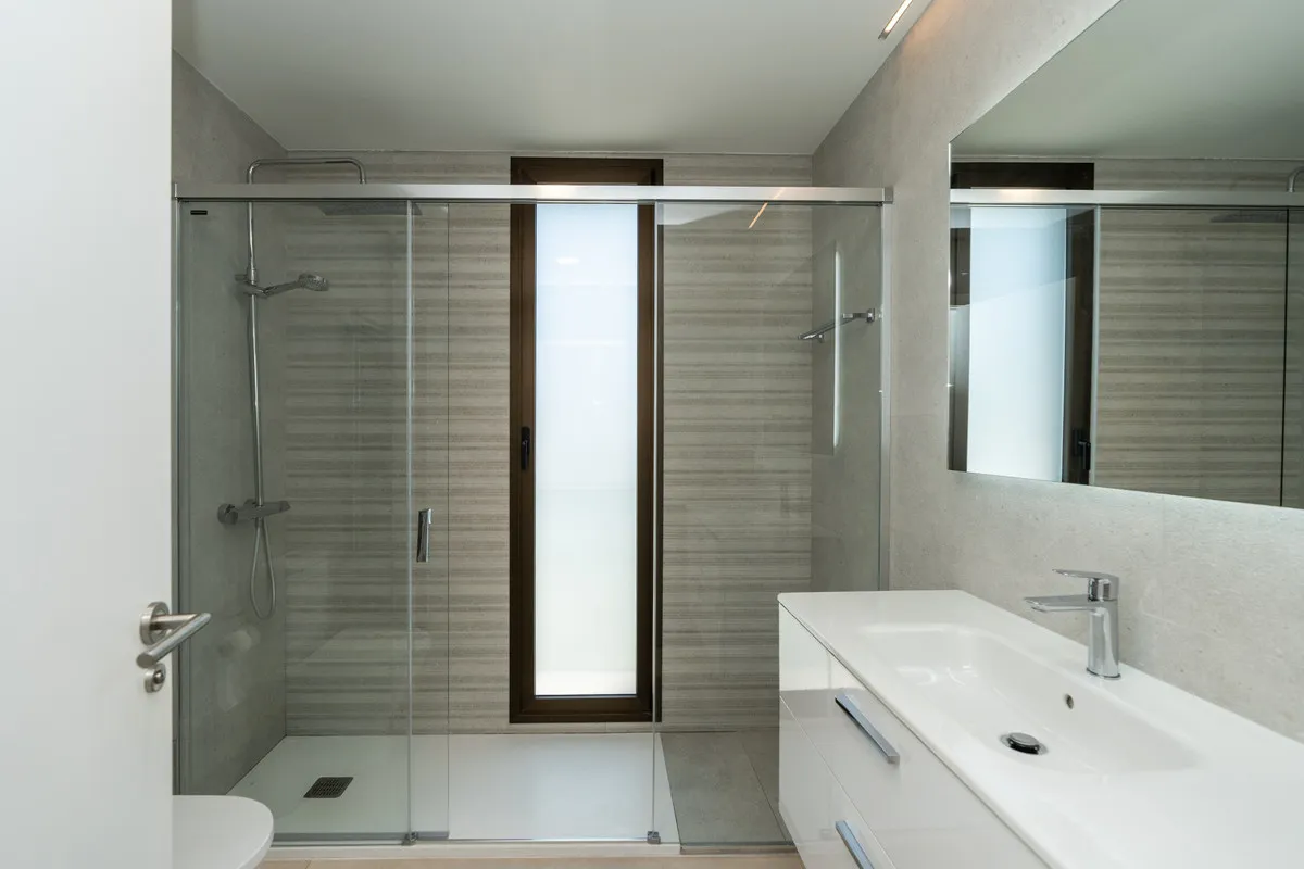 678381f6-31ba-424c-94a1-2fa22a4e060f