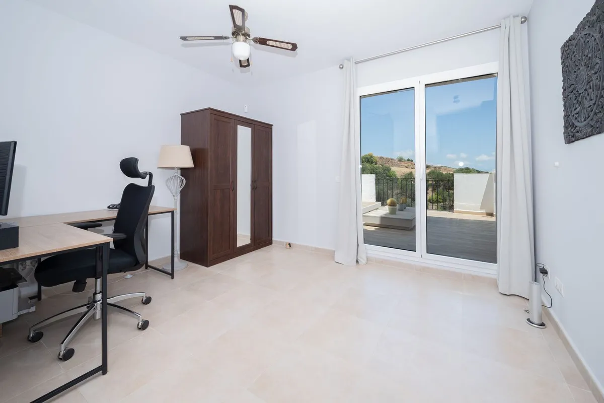 35fac2df-7008-4103-bde0-b2e227d4c9bb