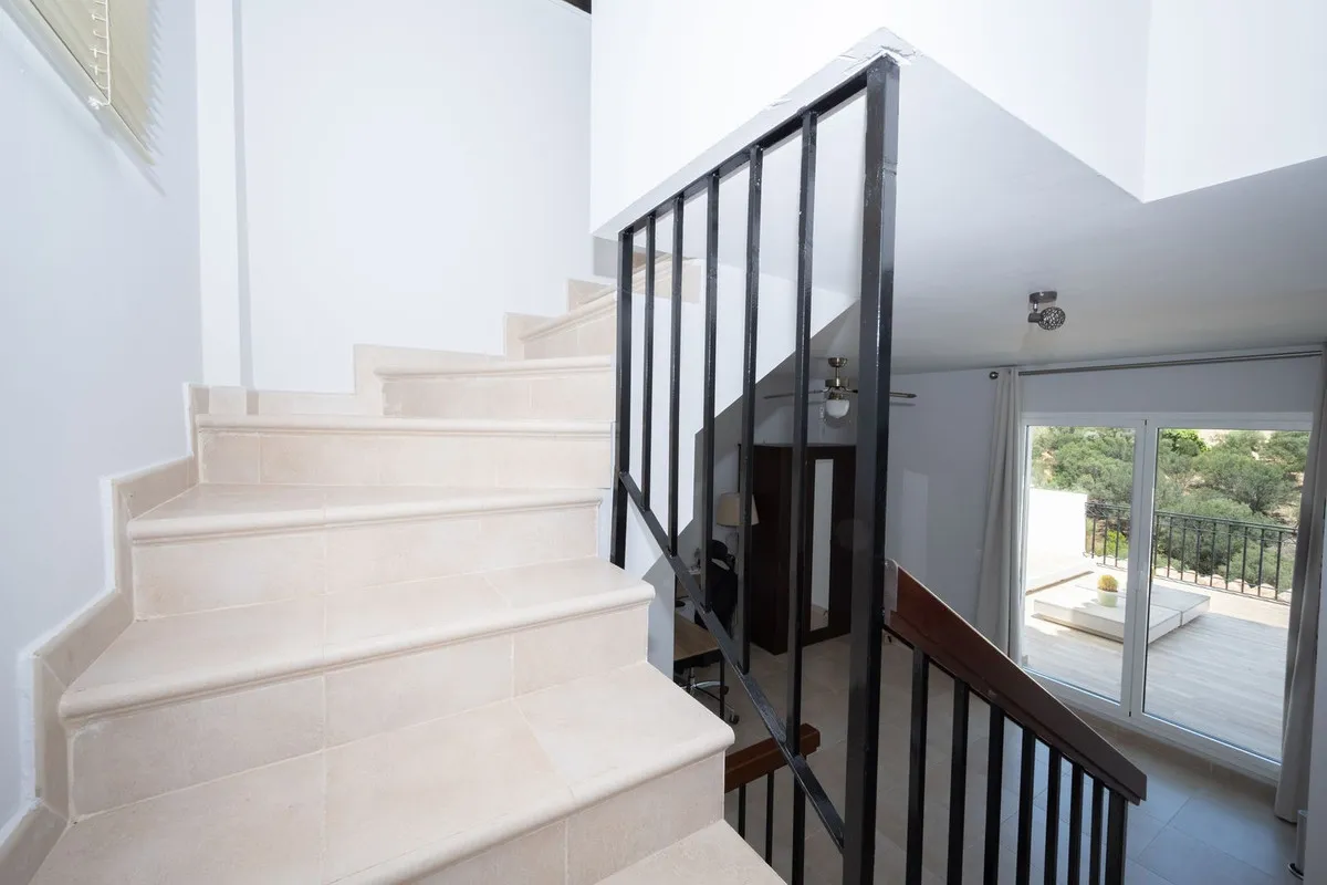 6b8e85e7-ccc0-4955-8542-8851df98c61d