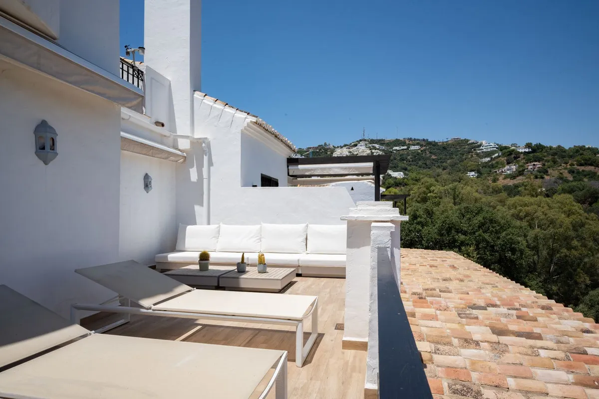 cc7352c0-164a-4bdd-b176-42e699859135