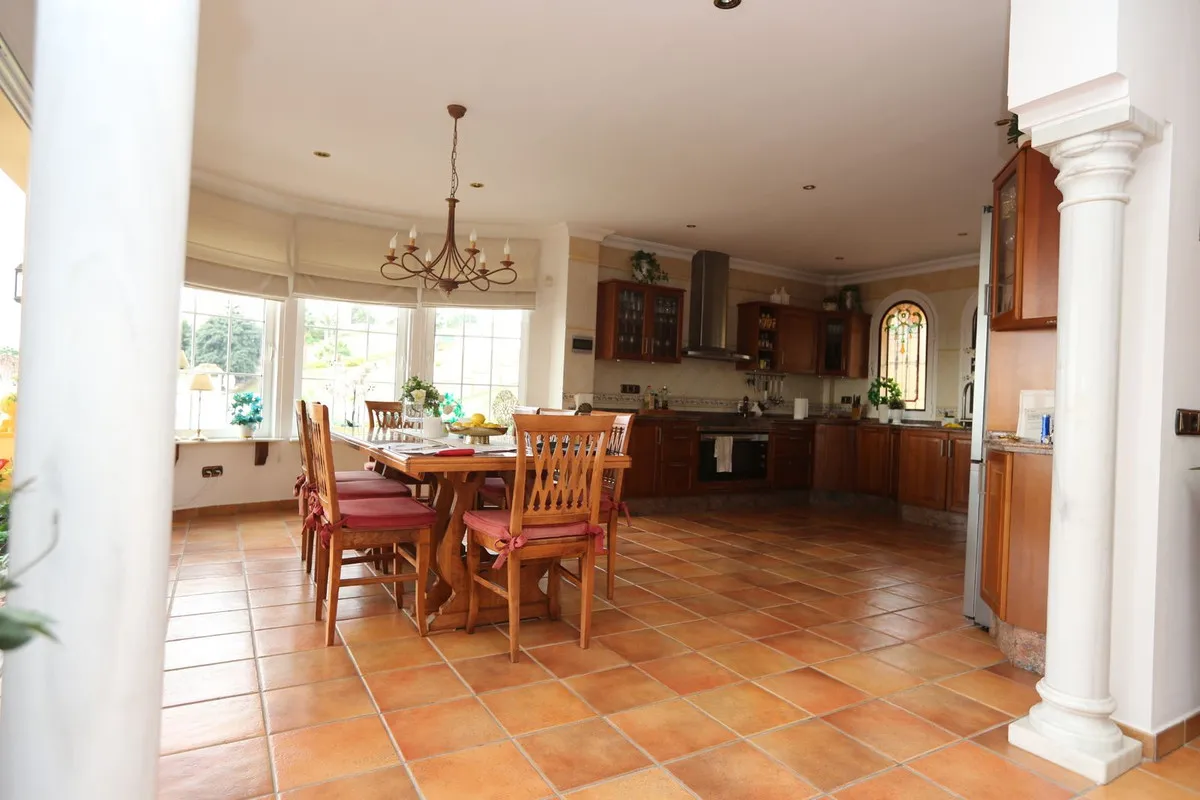 ed6e129b-3ab1-44a4-8503-8bca3fd901a5