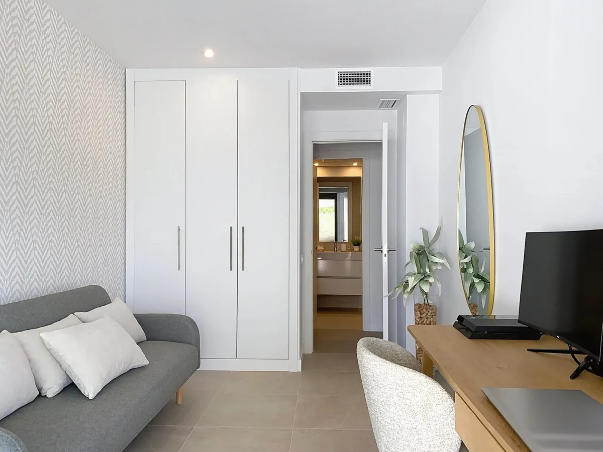 d236159c-dad0-40b1-8a92-f0d6e85b0d1b