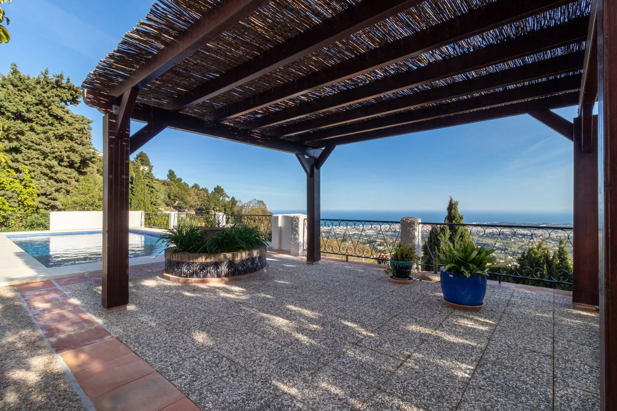 41cb92ed-63f5-4abd-95aa-a79b32df57ef