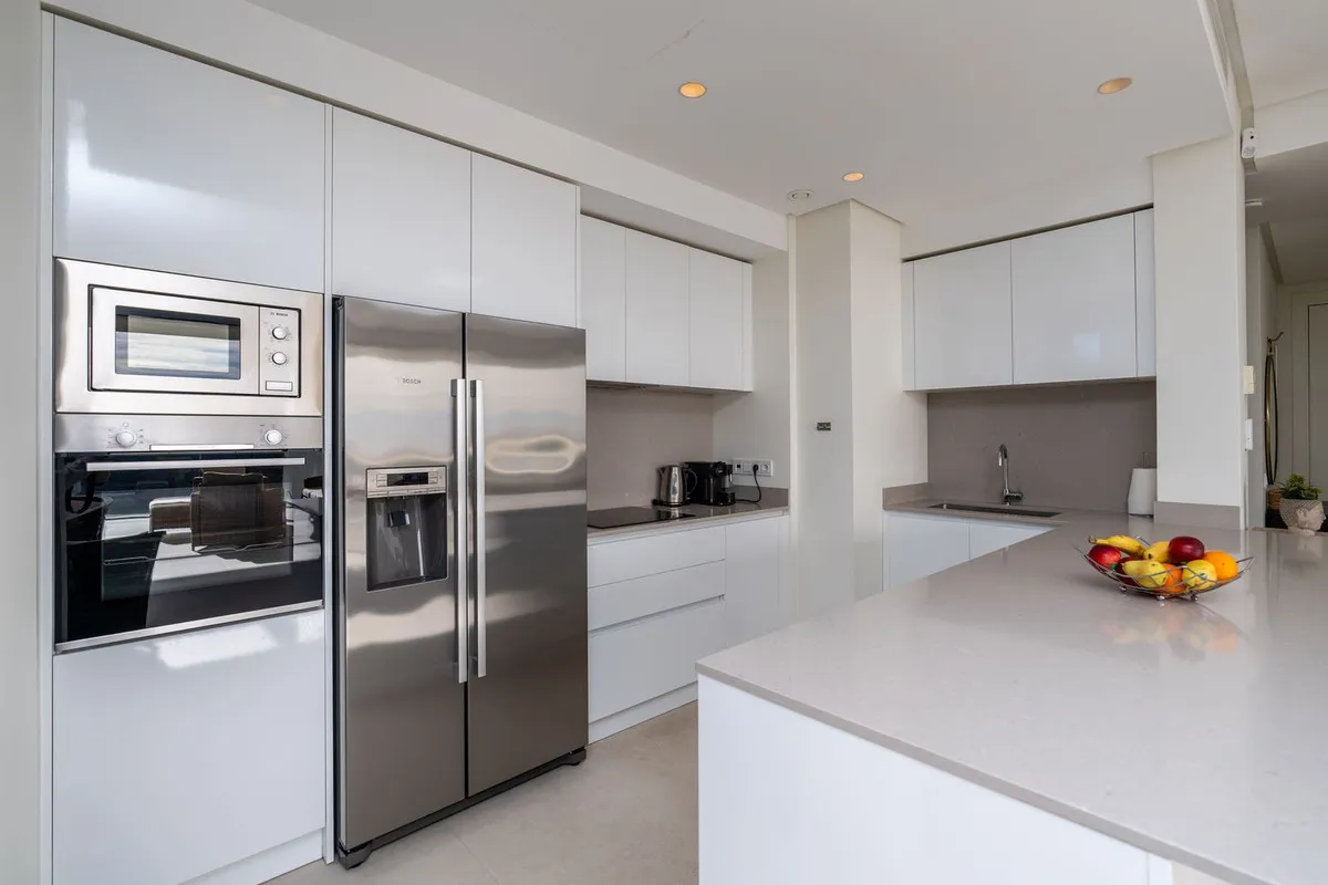 240d2a0a-fae2-460f-810f-7090d2a82df5