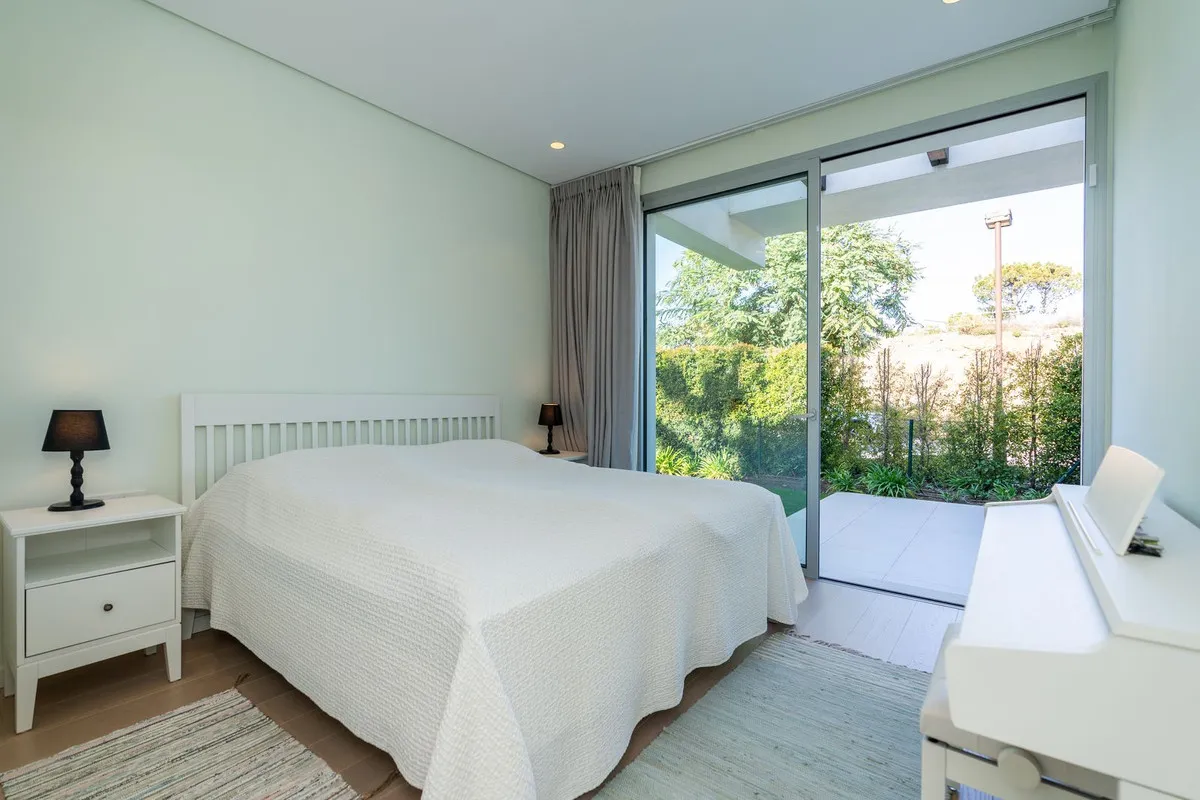 4d7400df-0a4b-4547-a2e5-db0c326cf248