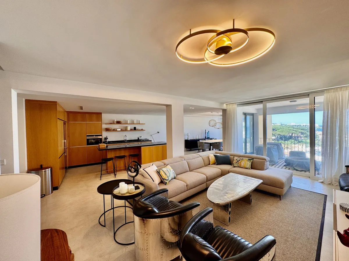 2b4ee81f-0b28-49be-b5ad-b1d1c9d4d1c7