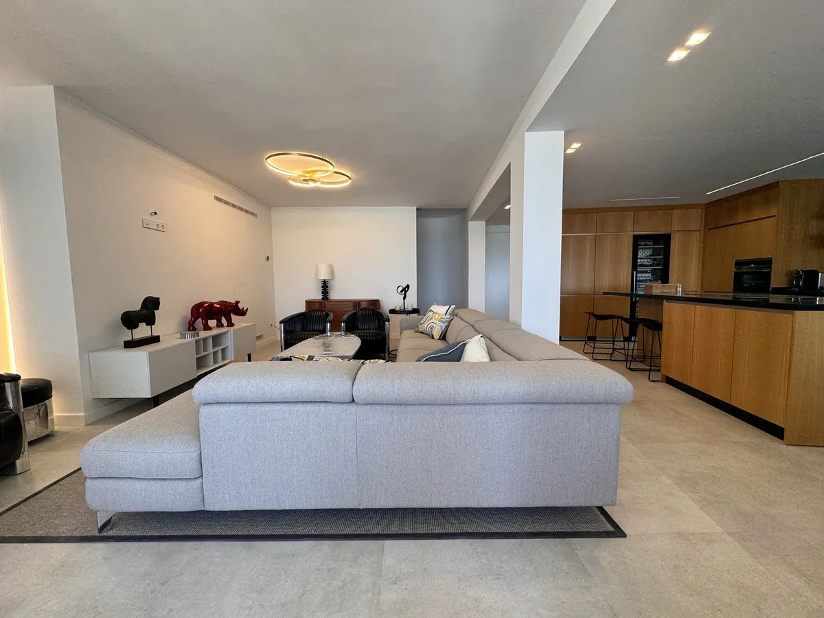 2b95e8a7-3200-4a0b-8477-ce75027c7188