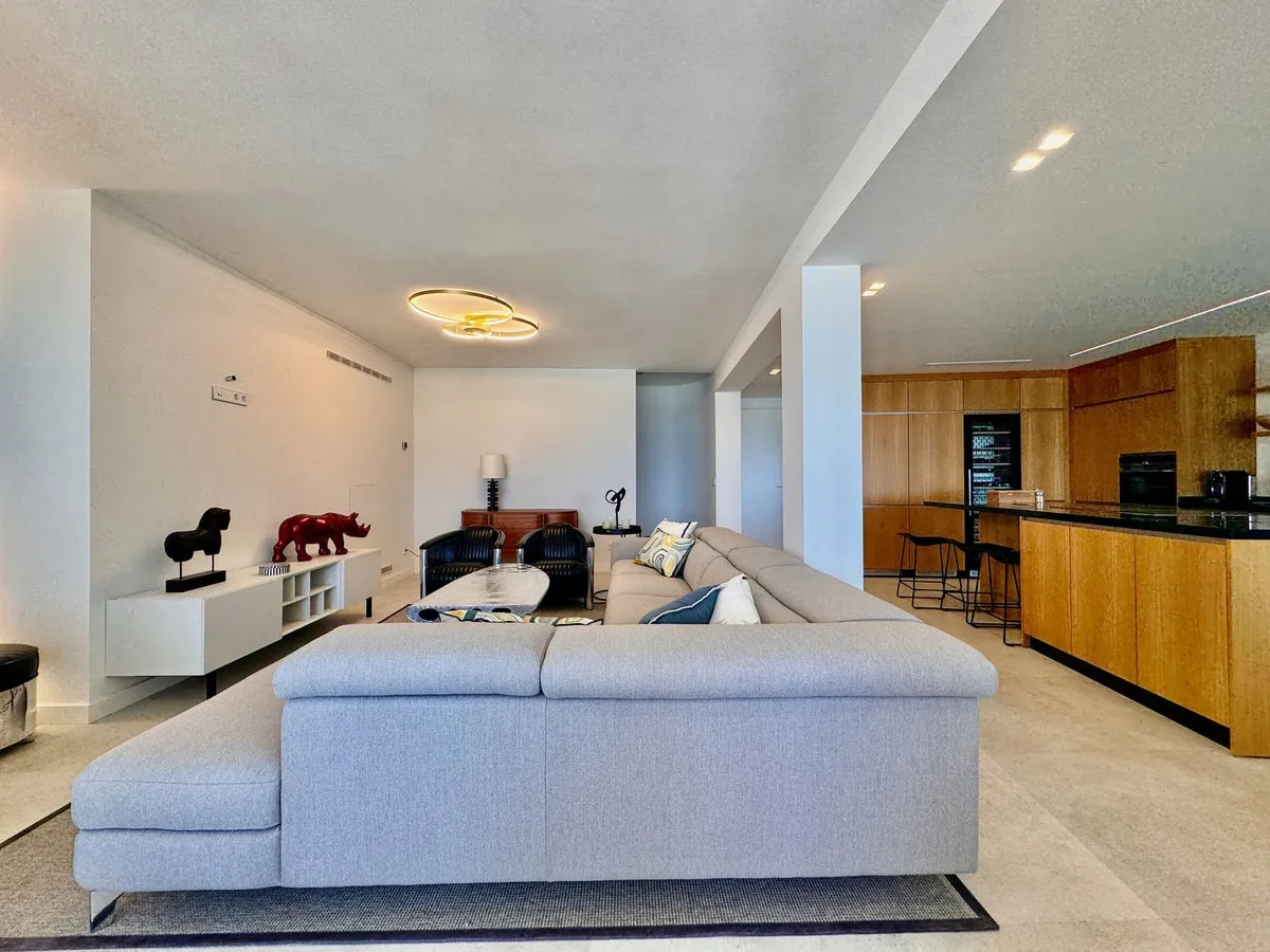 e469ce67-6986-4956-9d1b-c5af70f1f40a