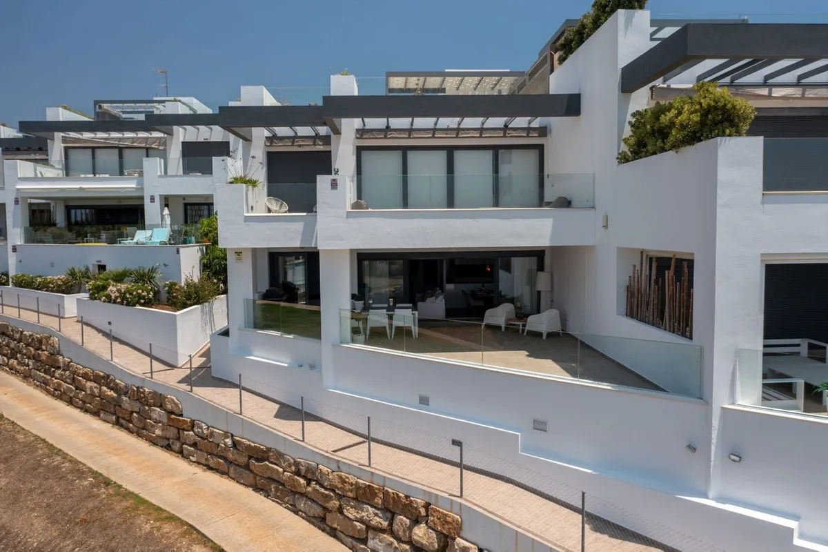 0bfc9c6e-52a8-4551-aea2-755fa2a452af