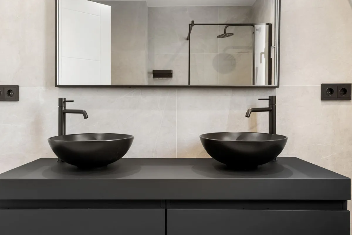 e2374f63-8717-4db5-a59c-58415cfbe80a