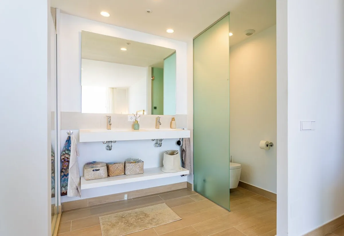 f9928927-cb74-487e-9f98-6ab4cdfd3779