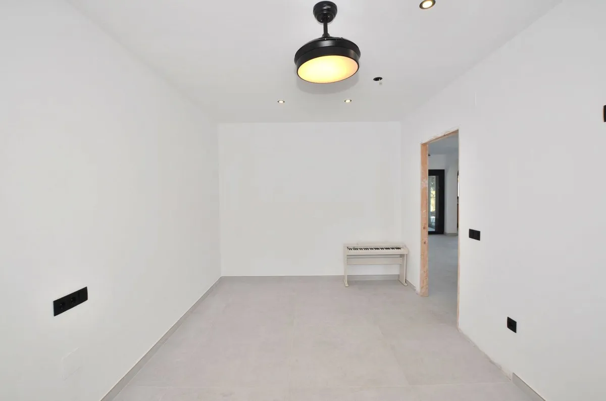 3c608305-ec72-4fc9-9d8d-0afcb2075cdf