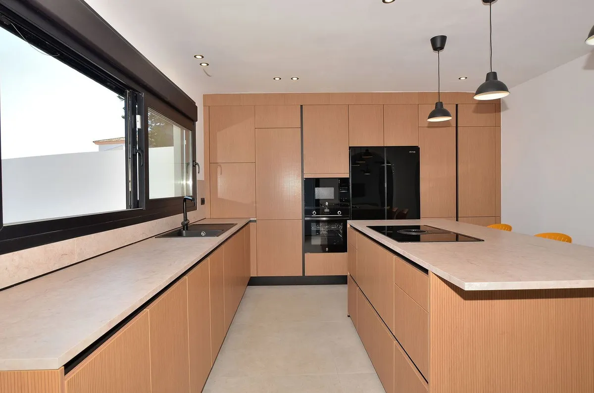 441543eb-85dc-4dcb-851a-3ca85cb3e05b