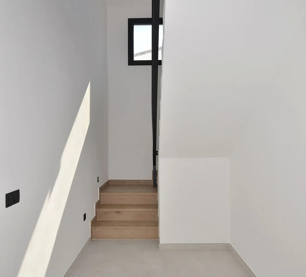 6d10de70-afdb-41c8-81cc-e8b9b9dece5a