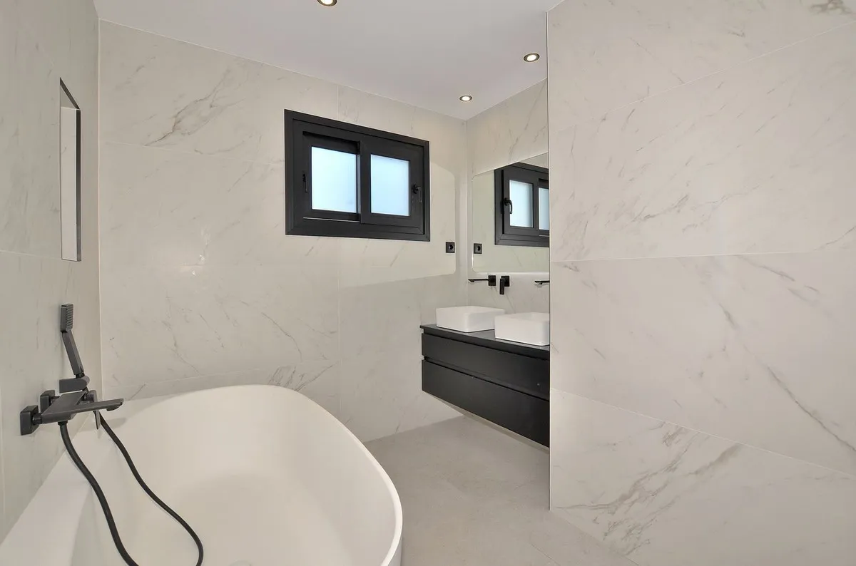 c75e9c19-bc82-4faf-92fb-0420333d59b6