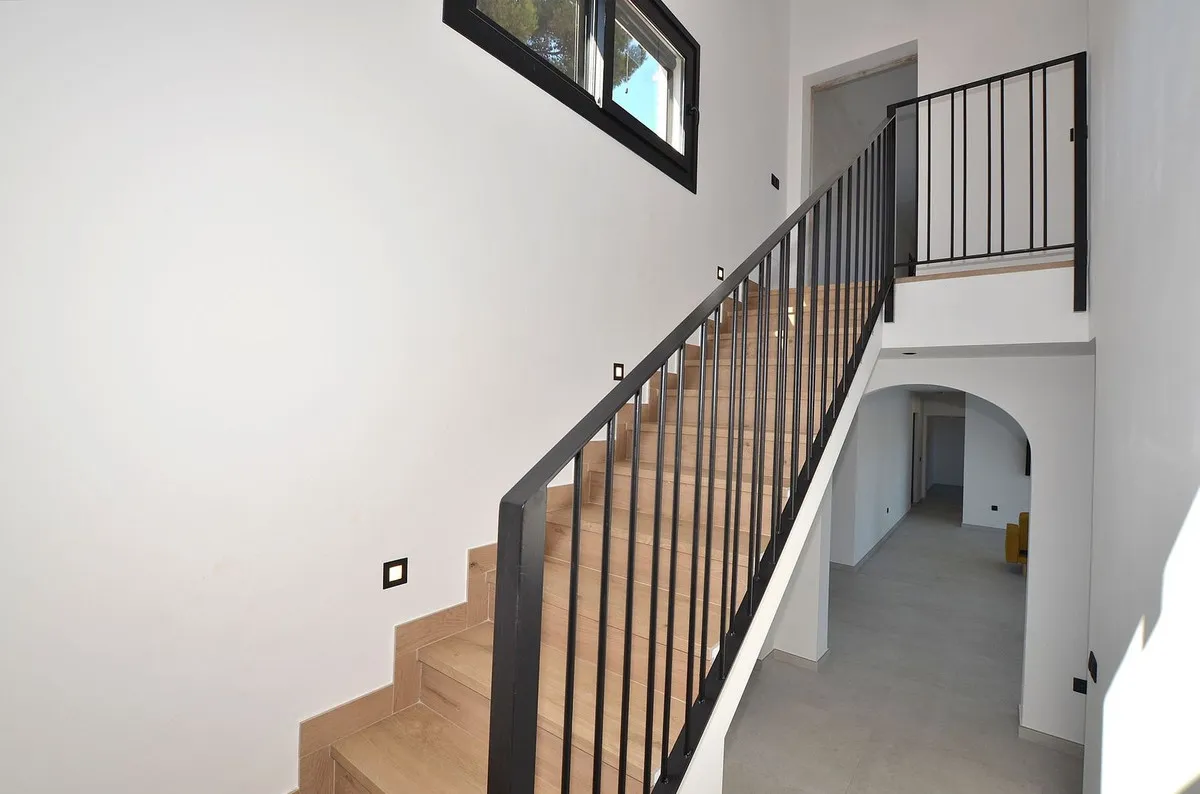 cff99d10-1939-4c8b-9ee5-b0a6ba1251db