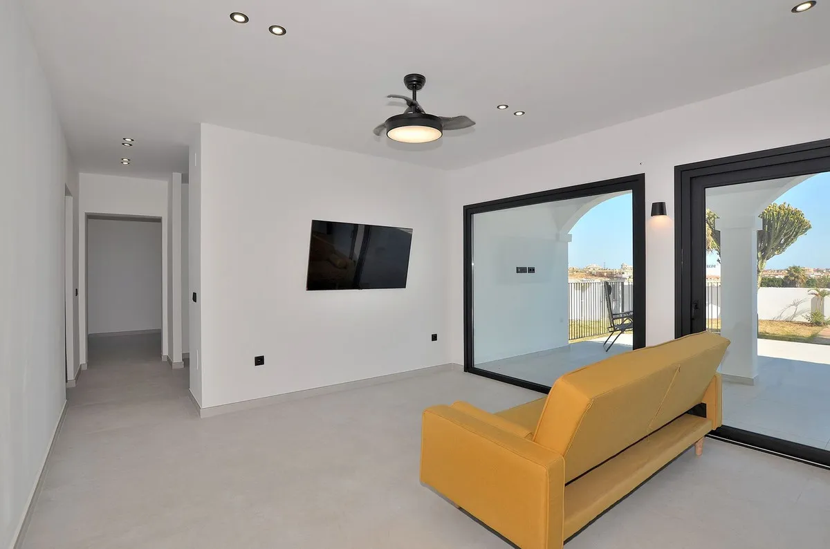 f593b49d-33f3-4d6d-82ea-4f0df3654013