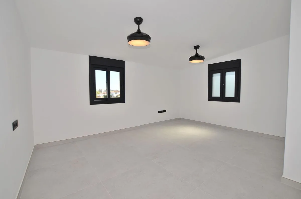 f5c38a7f-d822-454c-b2f4-019d3546d9b7