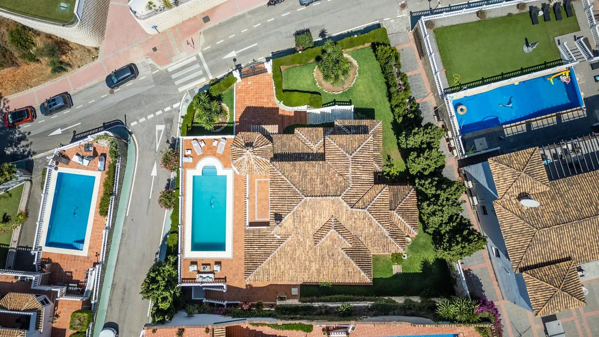 d2bed56f-6f87-4401-8373-4bcefd8614a9