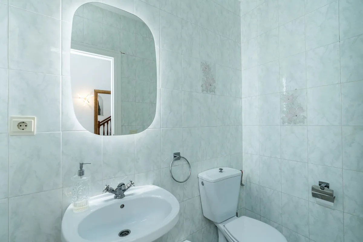 e7c610e4-2bee-49ec-8a3a-e47bb97257a2