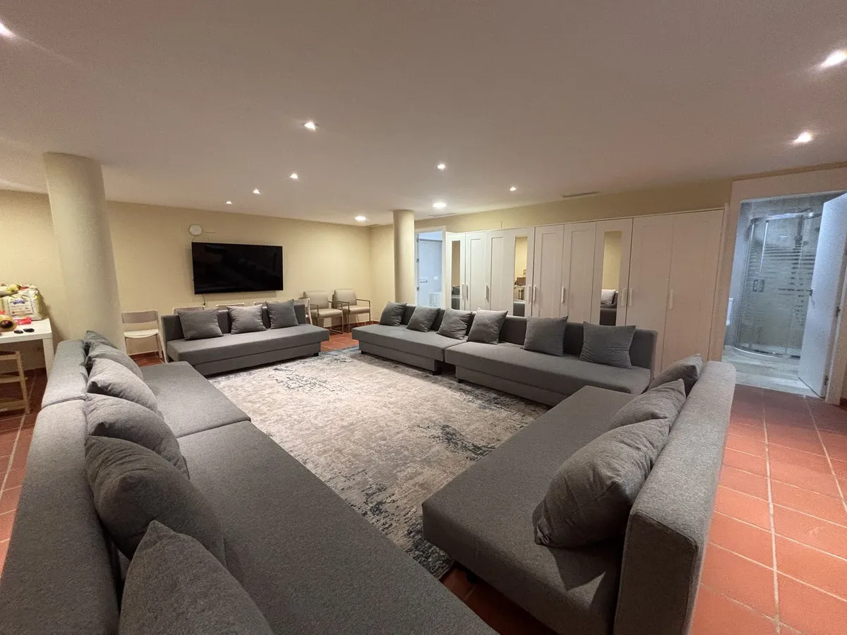 1f3d92a6-ff83-4deb-8a1c-466956e0280c