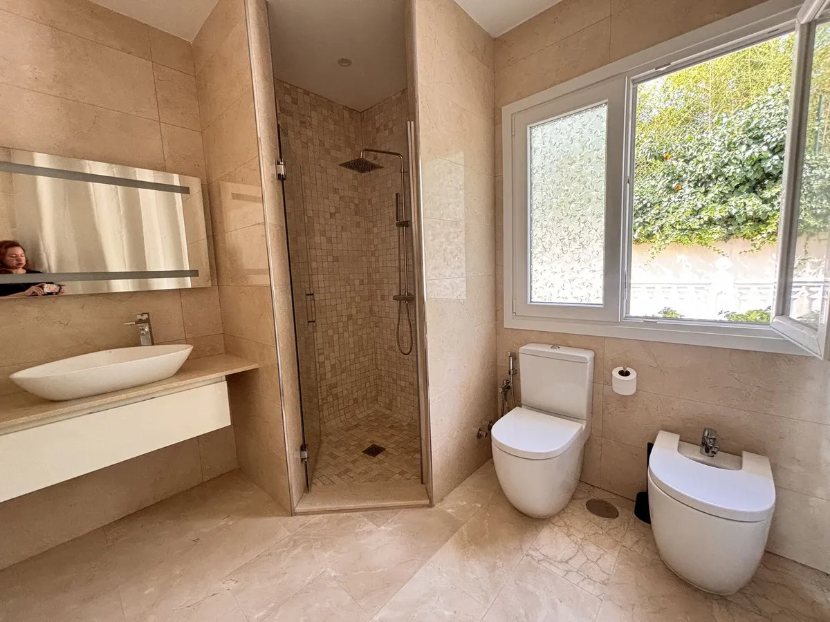 5ccb1f54-acb8-4cd8-a555-1234aa42aeaf