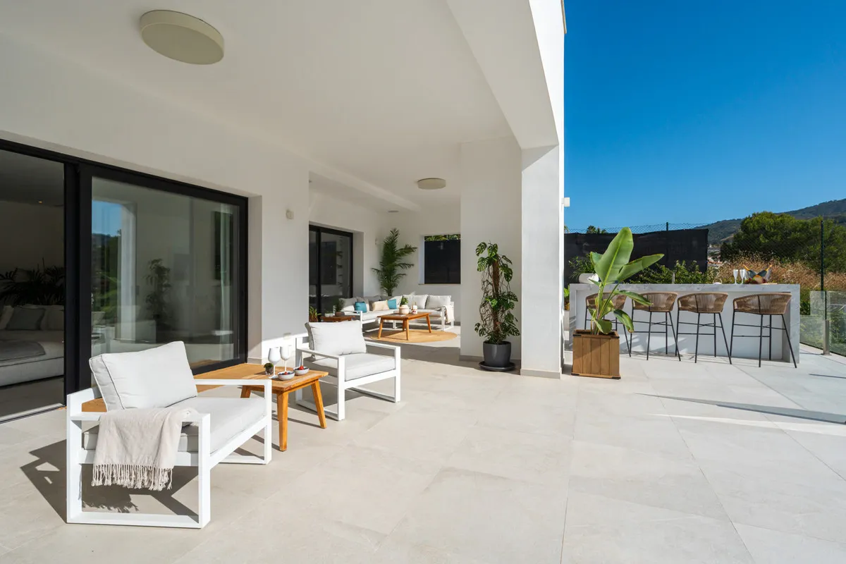 0062ebd1-7aa5-4bbc-a75e-73526c4c808e