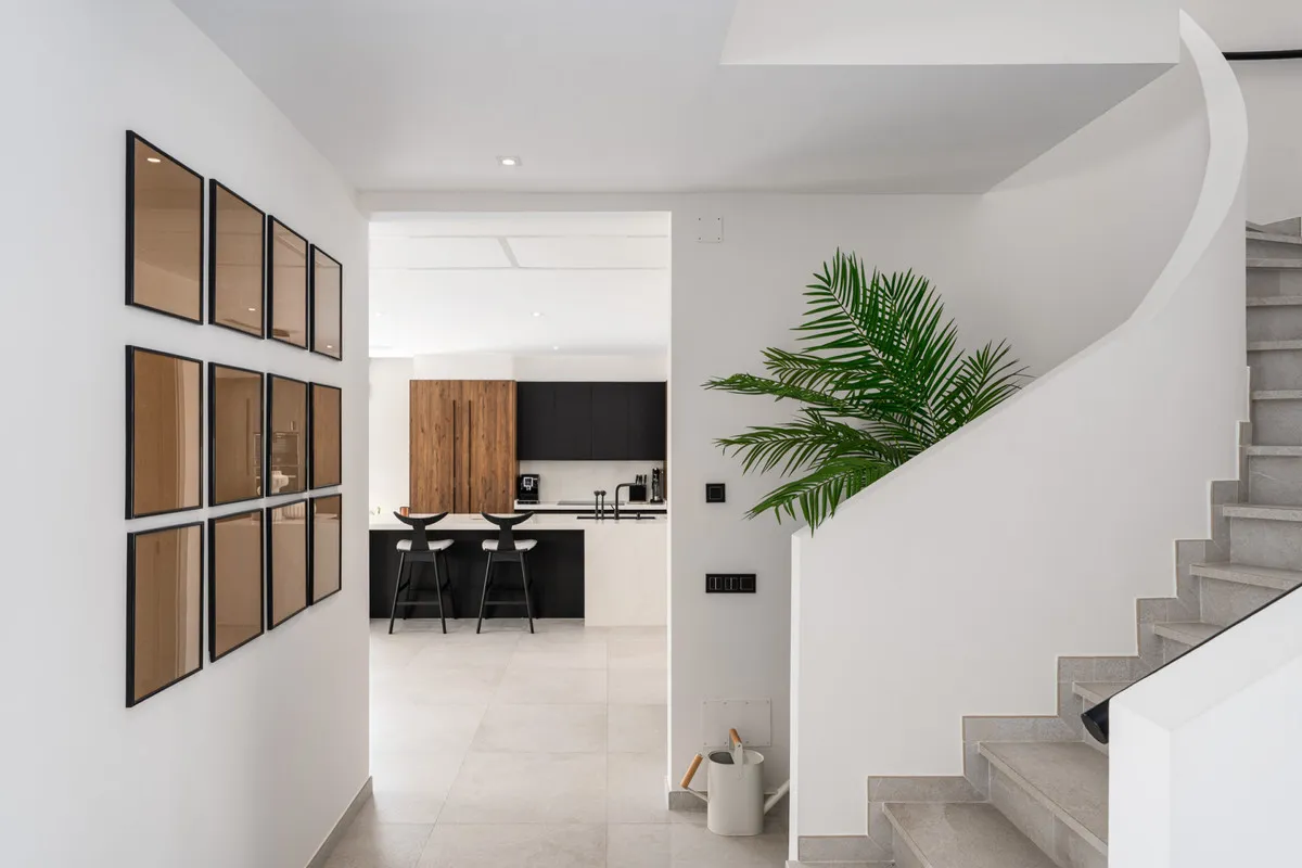 4b44243b-810e-4725-9058-5513dd8f2f7b