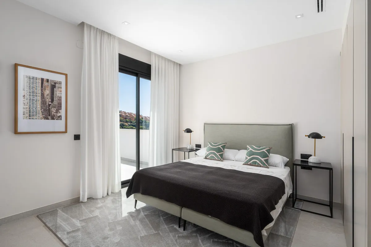 54e36044-2901-4870-b5c2-c7f2c38d5ef8