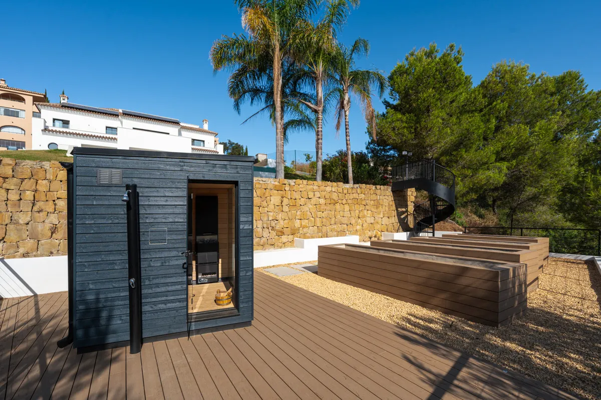 55268072-f8b5-4a86-9737-6d7c4810e843