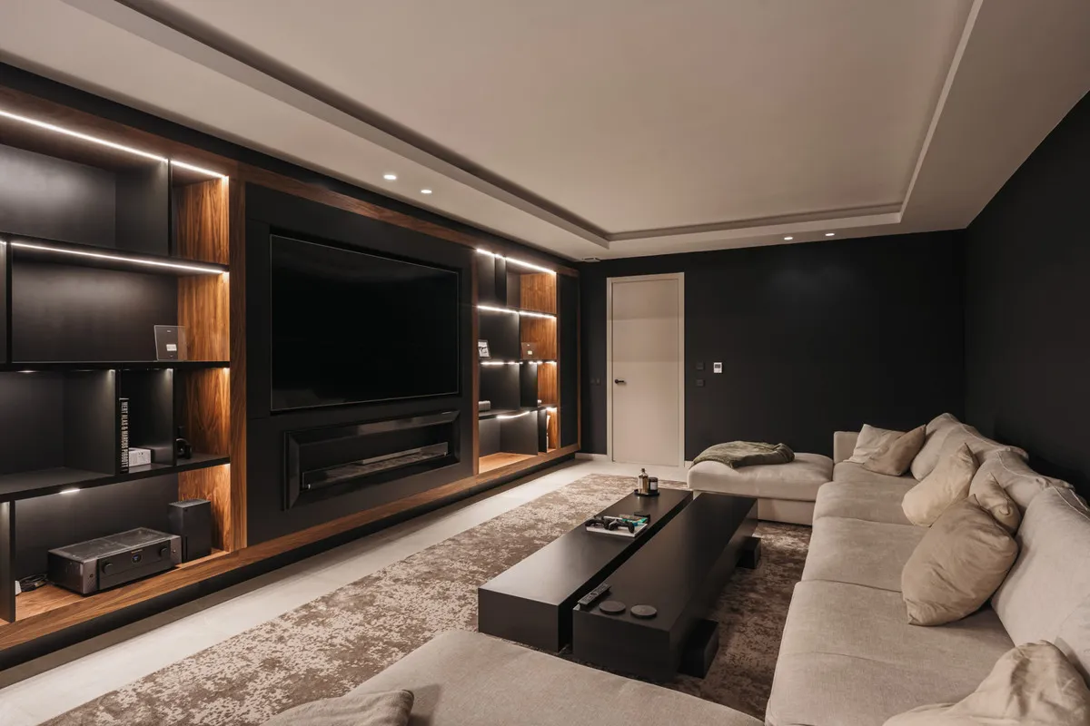 9dae5eec-c0d8-4e8c-8da7-f8fd02284043