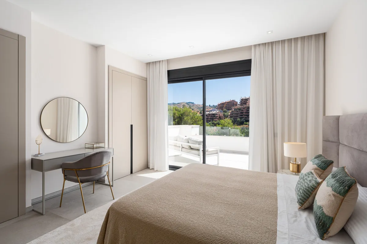 b9837ee7-5c30-4d1b-9222-b56276603523