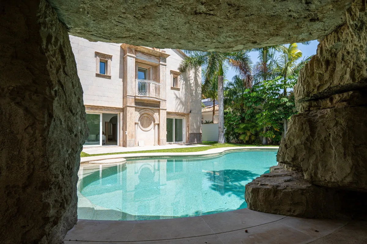 04ceebab-68c1-4603-b08c-722dfa0cbb8e