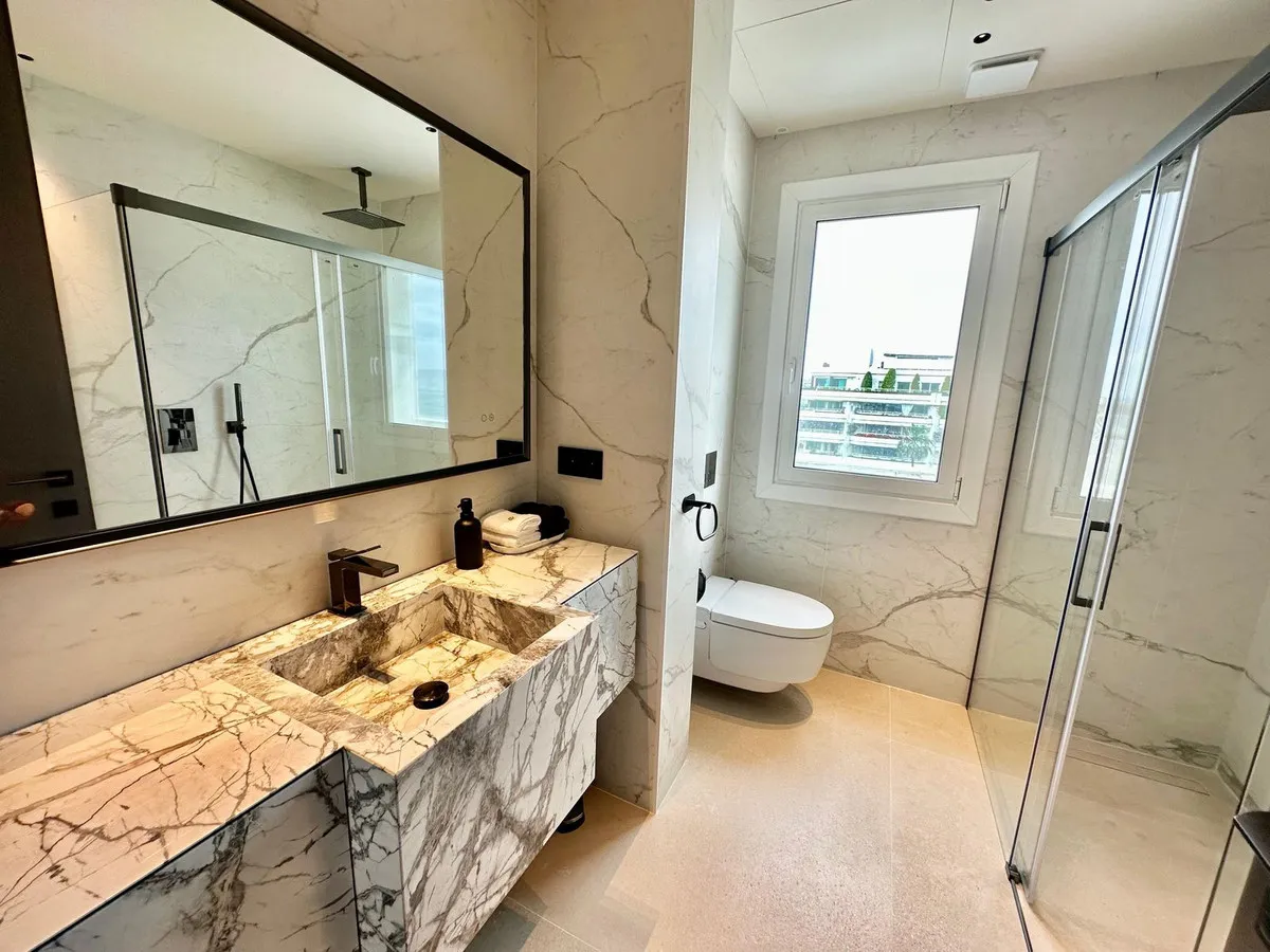 7ff67811-6a09-458a-829e-cbe27fc57af6