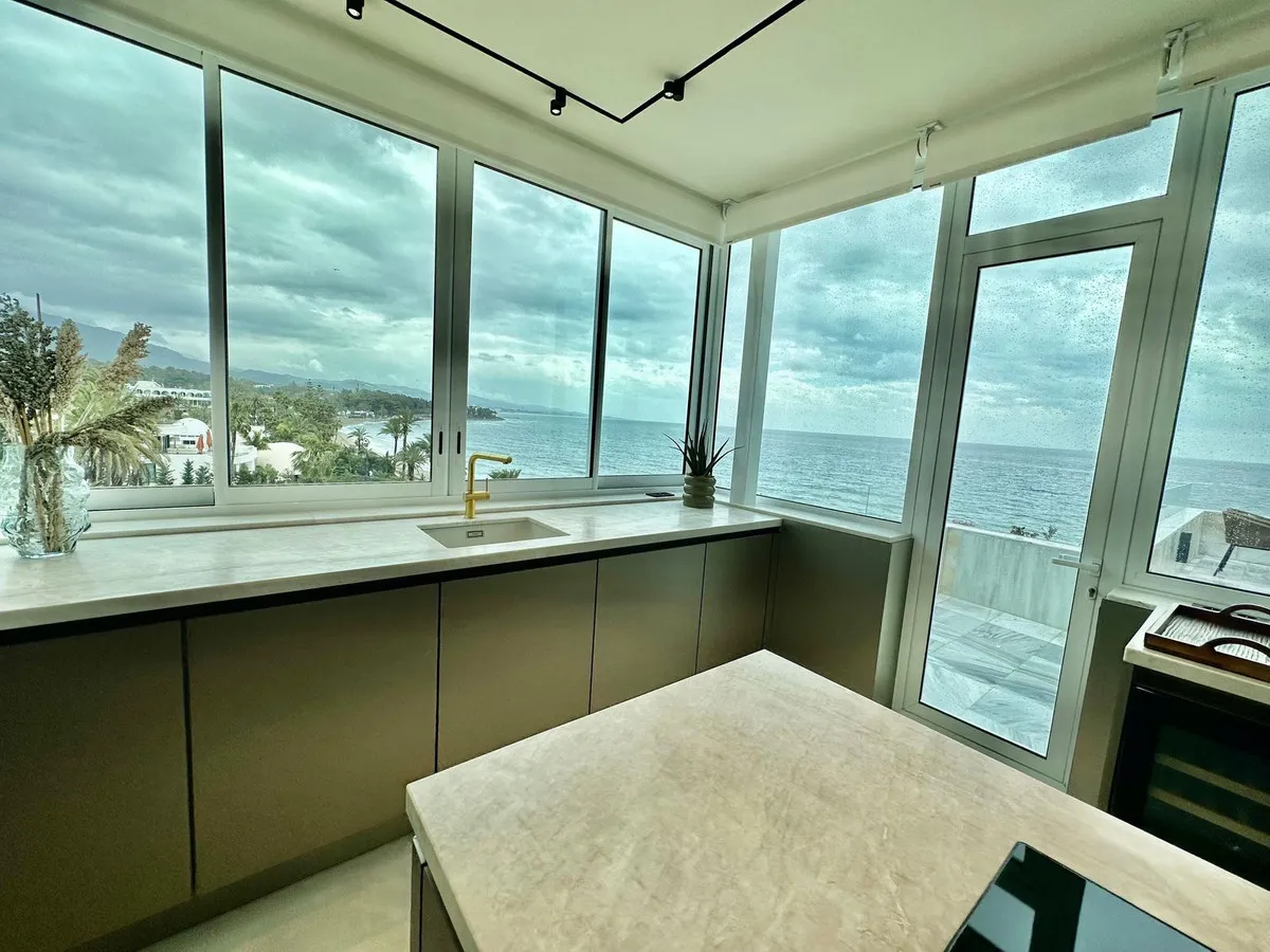 9e4e3cfb-9e7e-467c-9c9e-2d9433cd5969