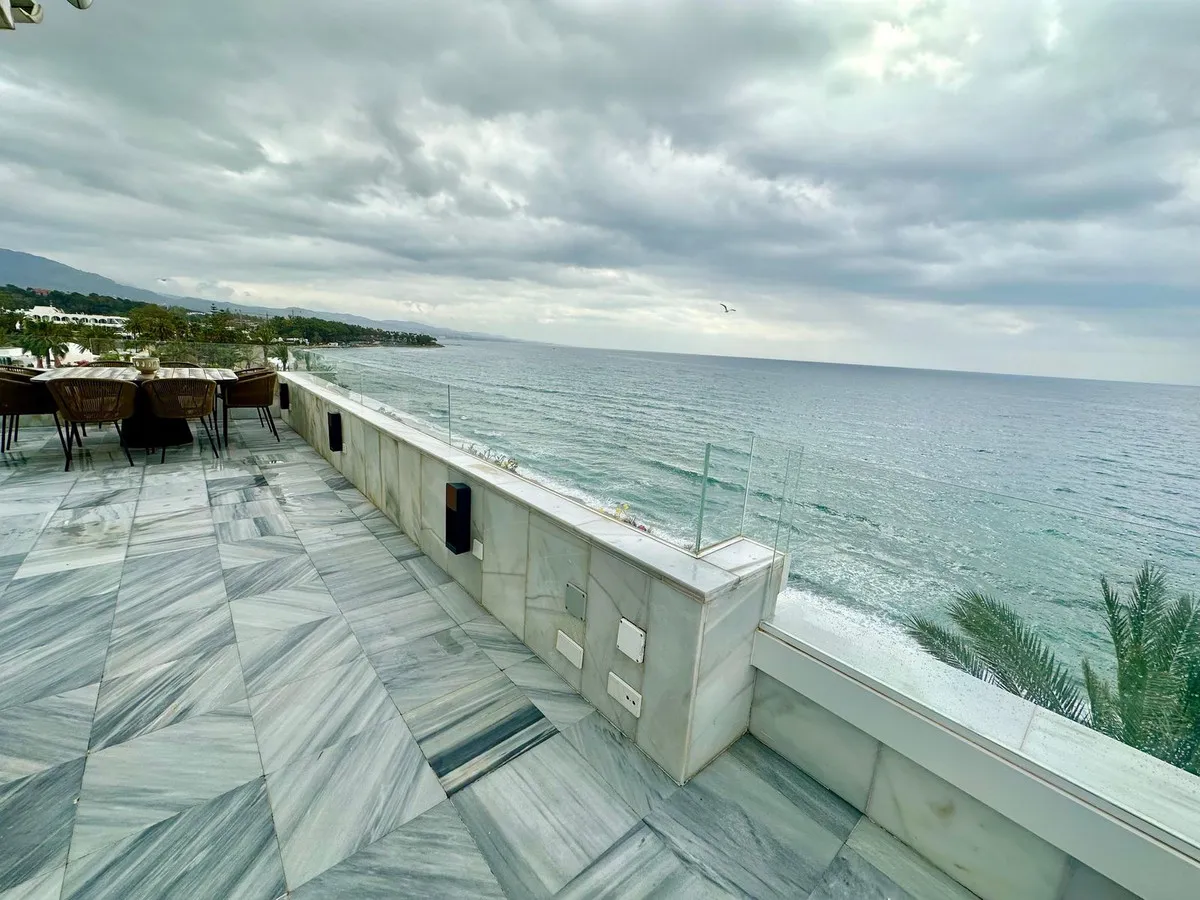 b0e9b51a-f3fb-4847-b2d6-01b64ea66d12