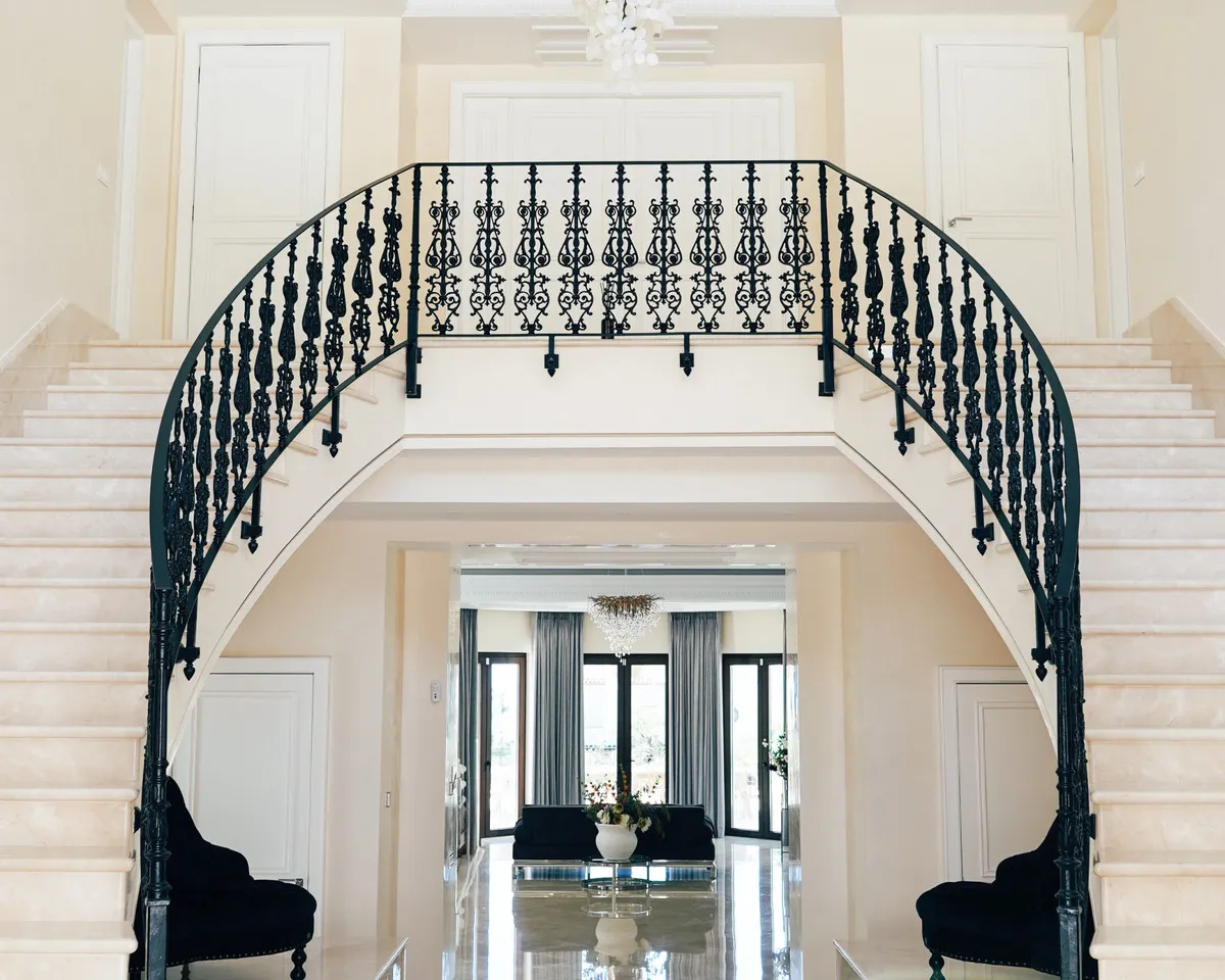 ec63d121-75a5-47dd-87d1-d7e80d300b66