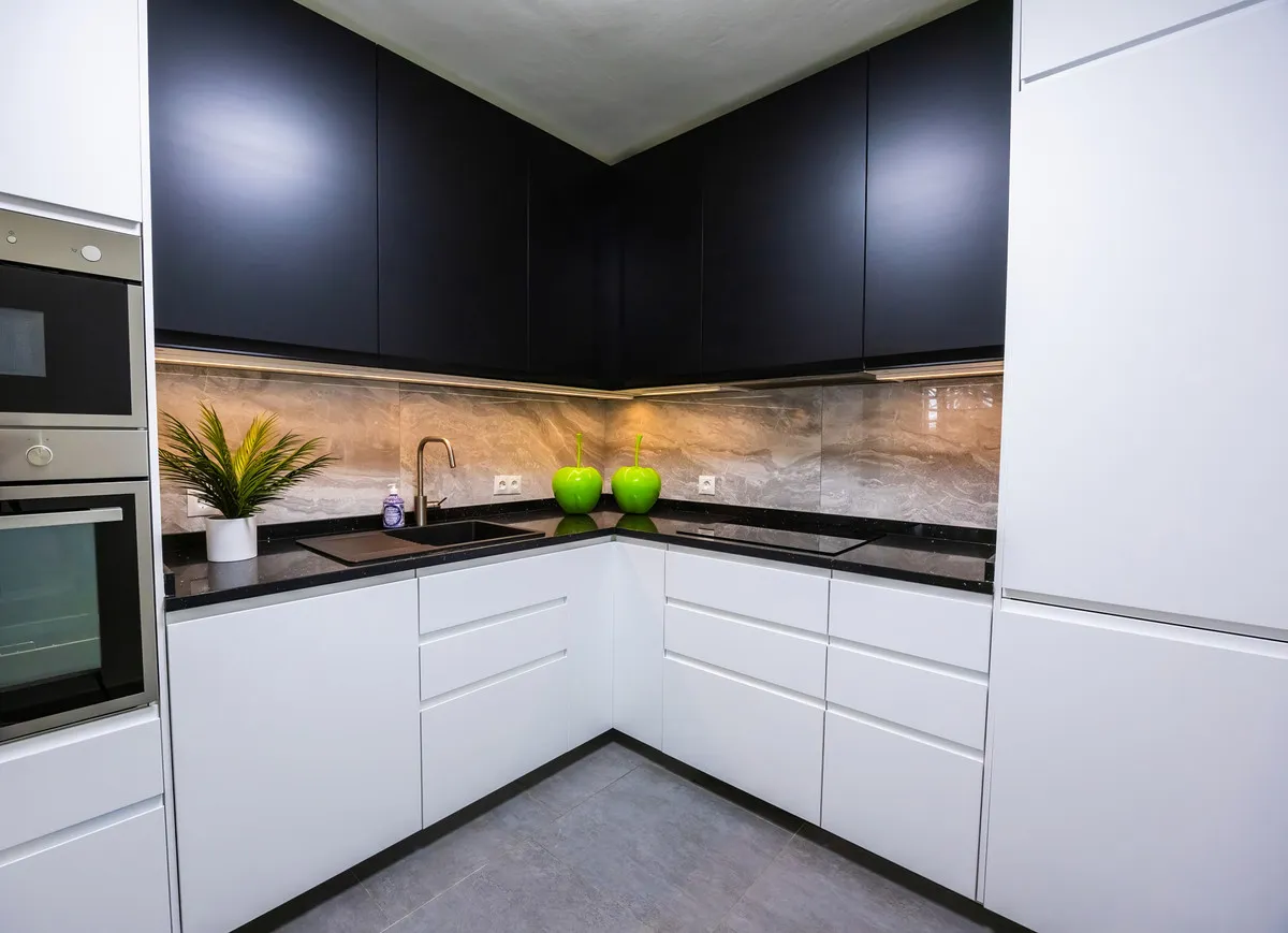 17d7f178-c1d3-43bd-b74b-d044b71c48ba