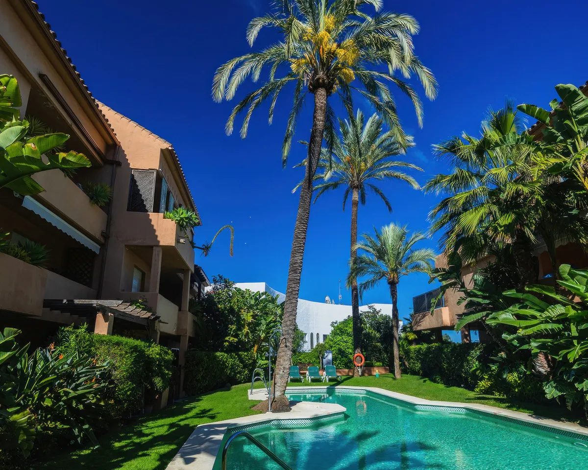 4e4a8903-3059-44bb-896a-55c4ef569f2e