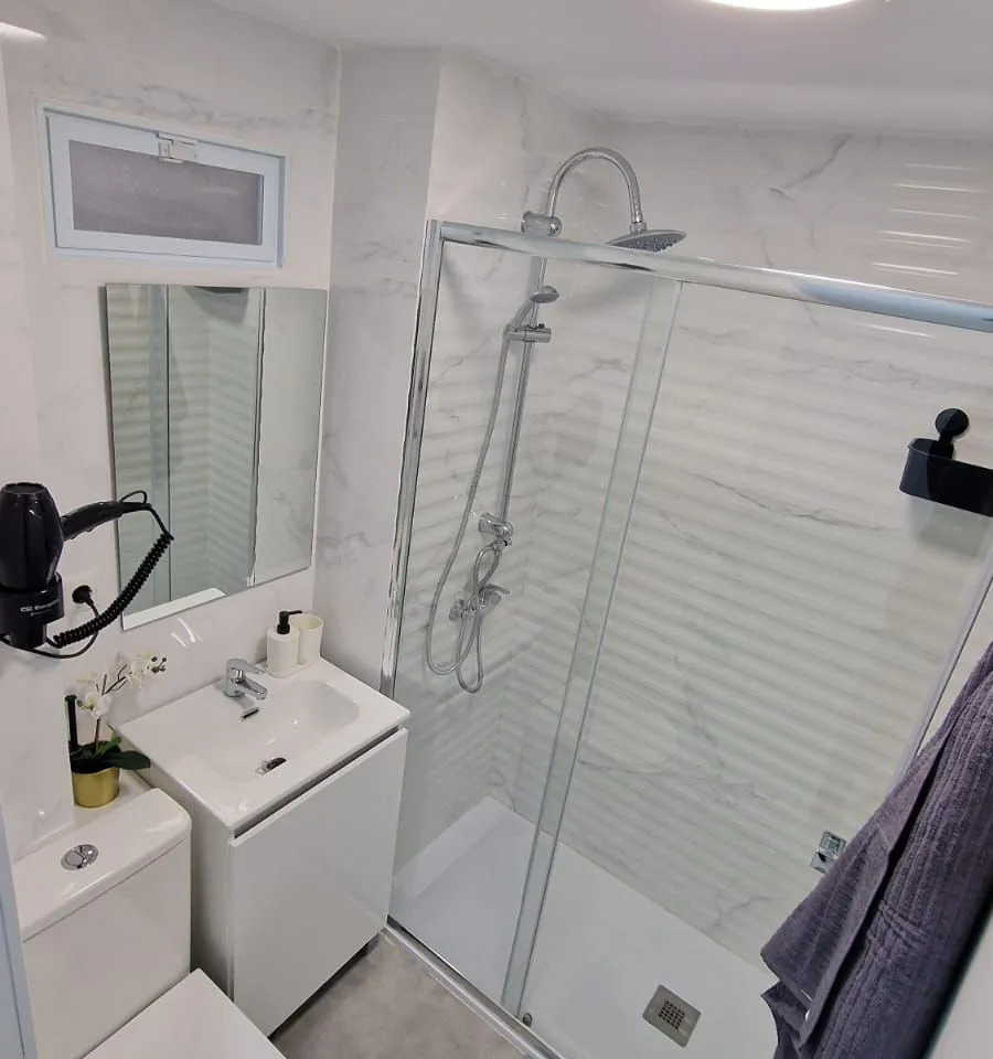 b7663738-1a08-4135-8039-3d3732e93cbf