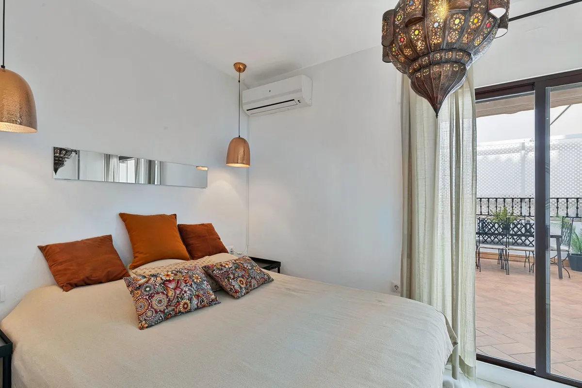 4516ebce-fac8-4f2a-b003-2b876e80b8bf