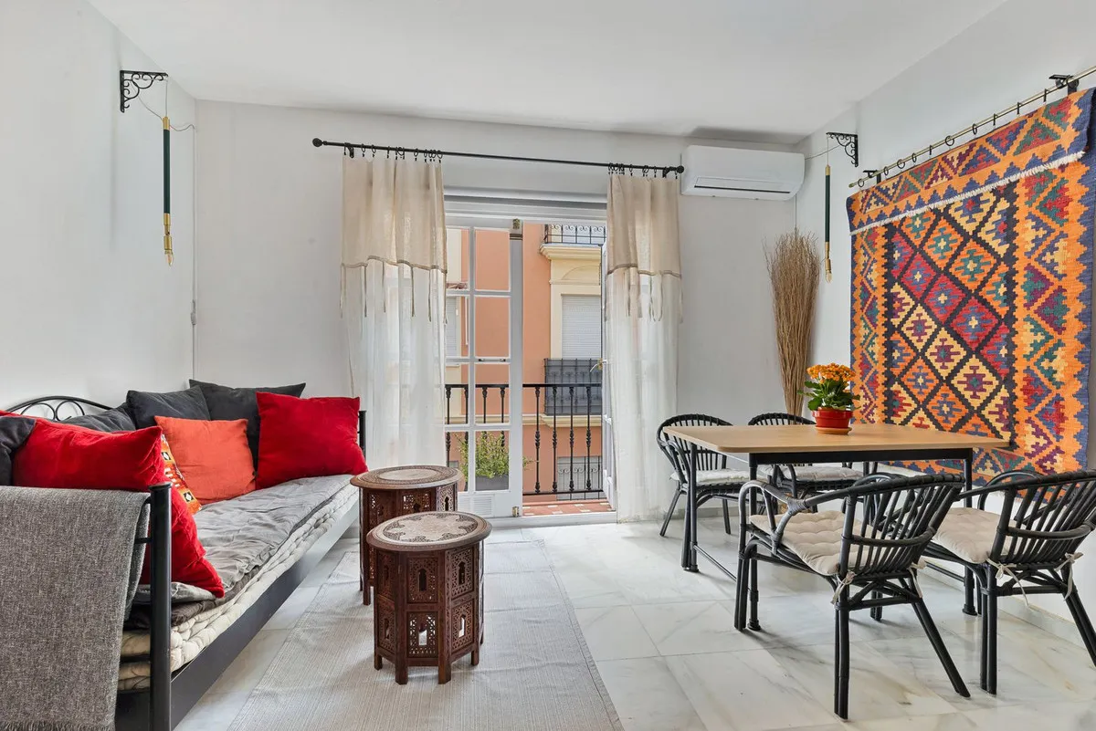 ad385eae-9e1a-426f-b35f-3d28e750e1cd