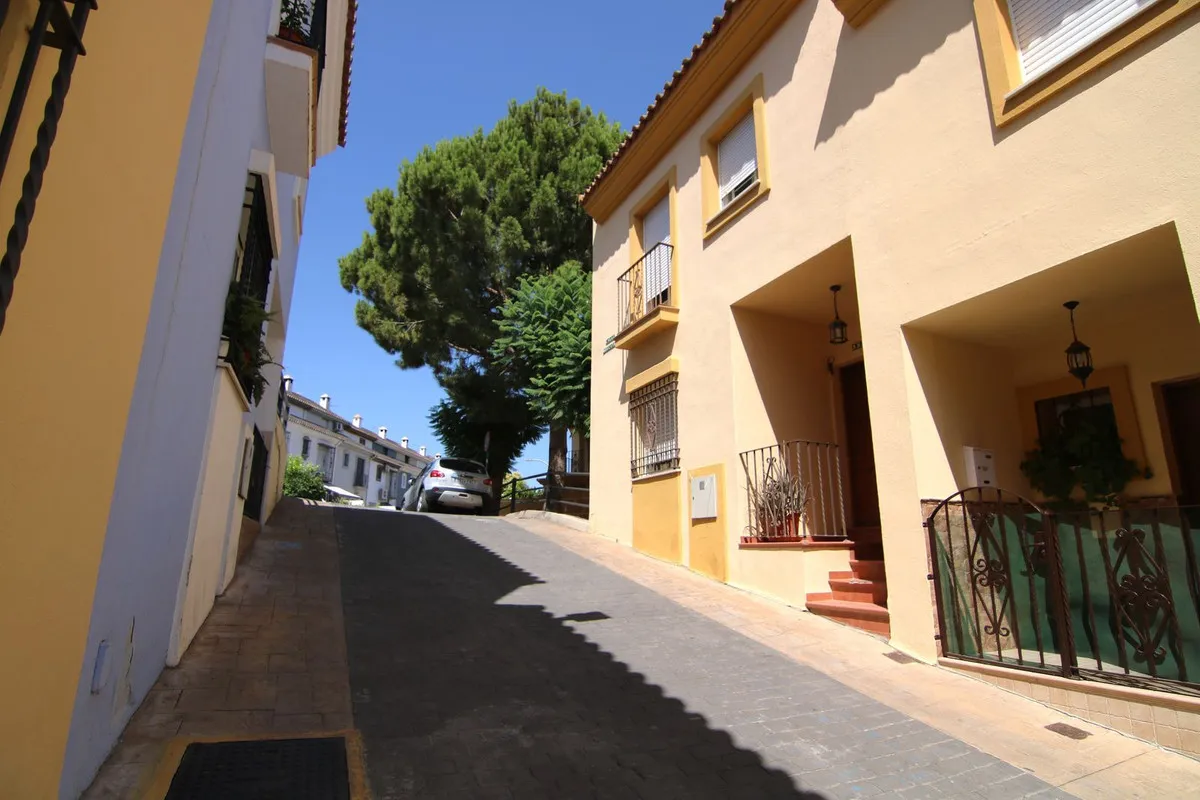 06da660c-83e9-455b-84f3-f7b2b2396bfd