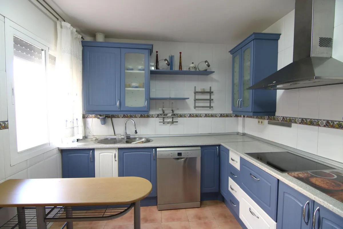 a0b00386-61c6-4a85-bb48-3e7bcd8ee70f