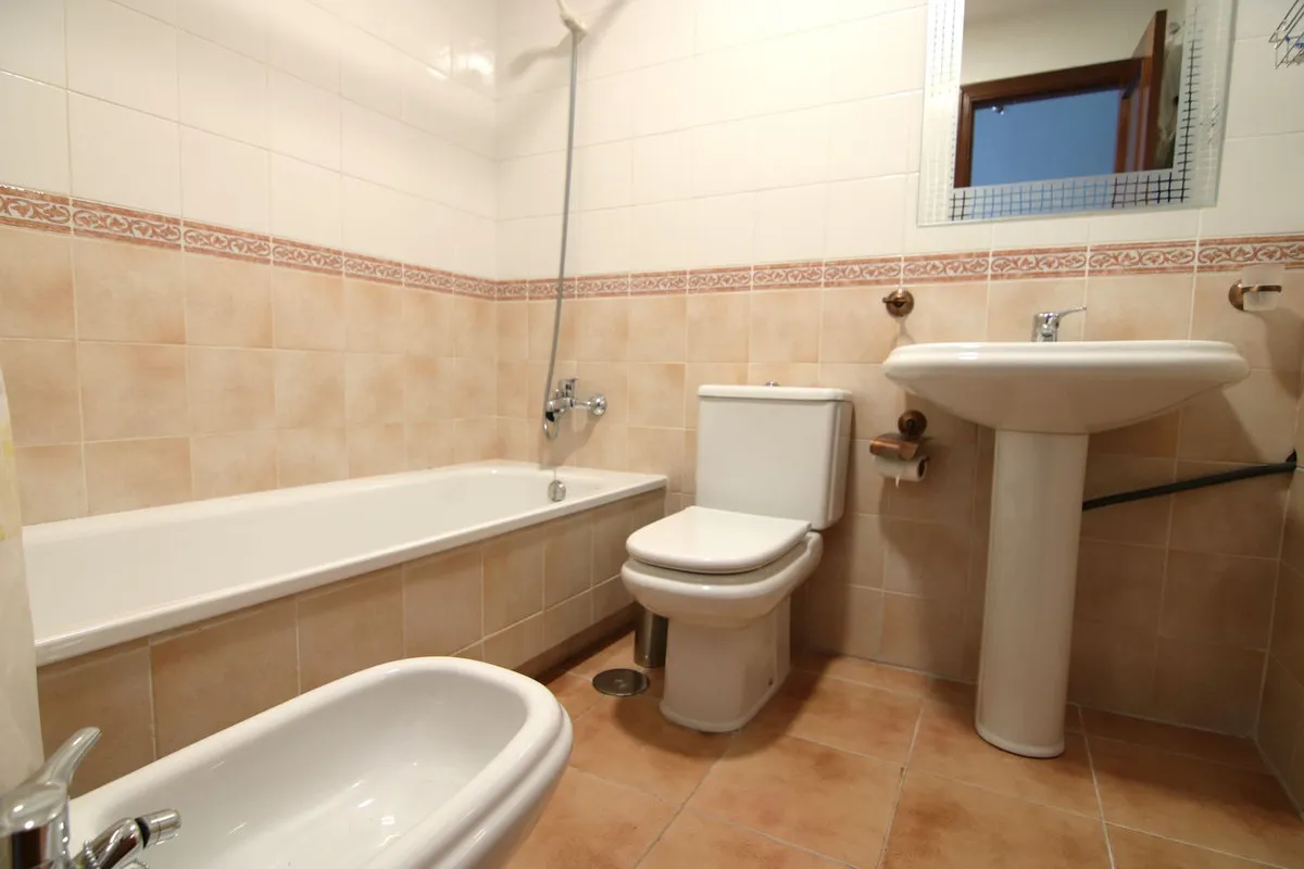 d6f6f6ea-7794-4786-9a7f-bc7dd4536819