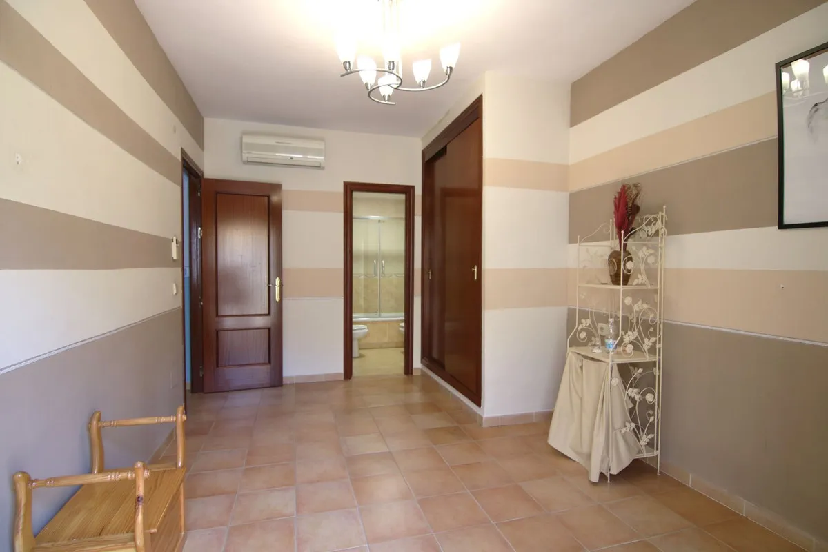 e6e3520a-bfd0-4b45-99a2-4b07ff43f334