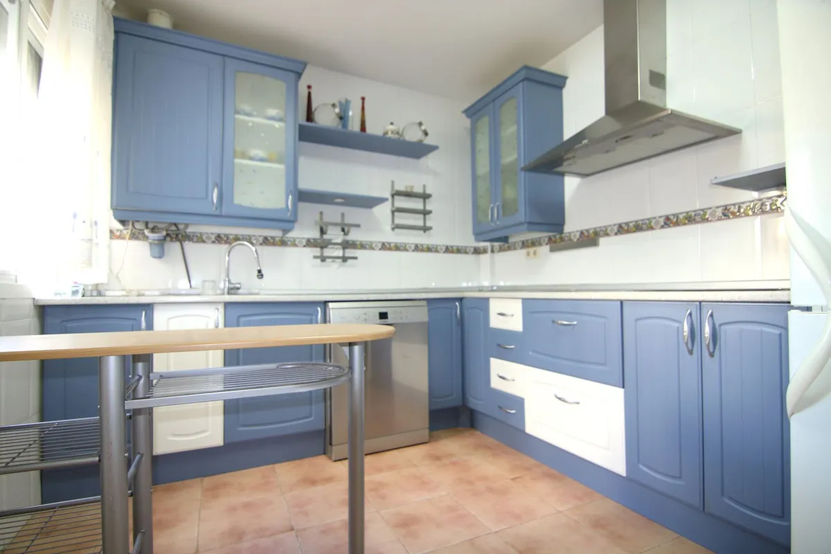 fe772252-8b03-4a76-a7bd-1594d59562fb