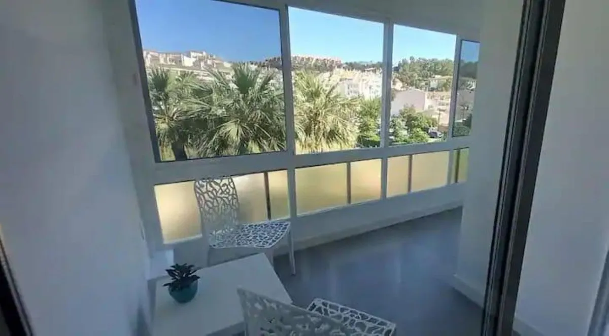 9cfc4b14-330e-4a83-bfe9-5290421bd0b6